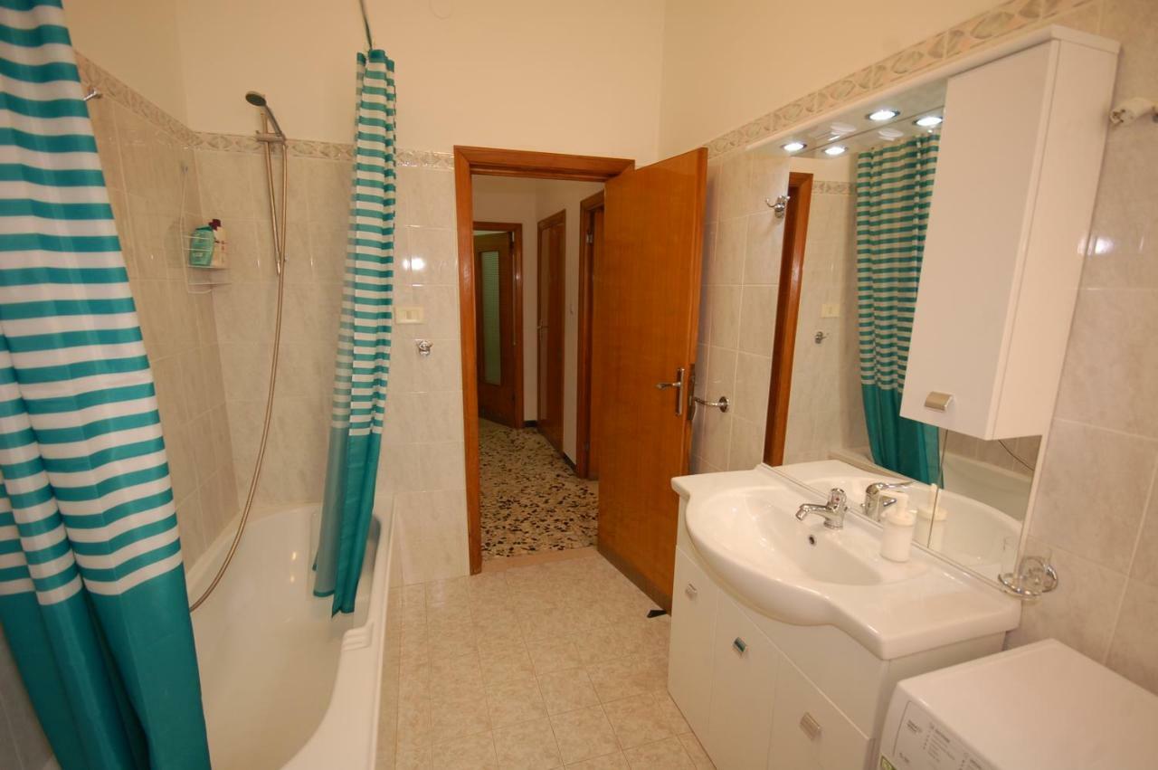 Appartamento Al Mare A Silvi Marina Bagian luar foto